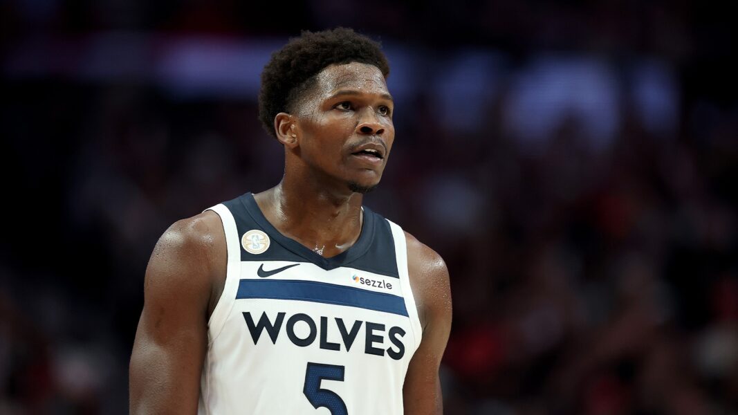 Anthony Edwards keluar lebih awal vs. Pacers karena cedera hamstring