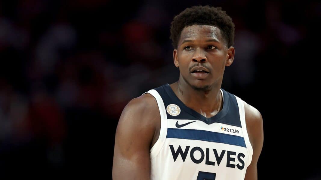Laporan: Pemain Wolves Anthony Edwards (hamstring) diperkirakan absen 2 minggu